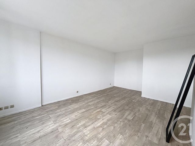 Appartement F2 à louer - 2 pièces - 47.01 m2 - MELUN - 77 - ILE-DE-FRANCE - Century 21 Cerim