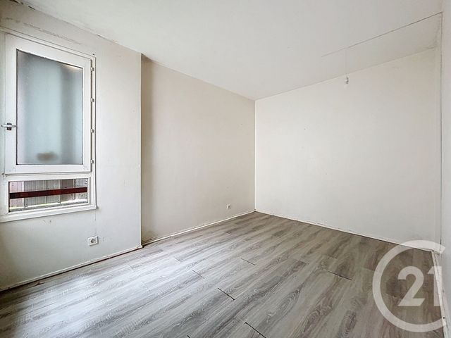 Appartement F4 à vendre - 4 pièces - 88.16 m2 - LE MEE SUR SEINE - 77 - ILE-DE-FRANCE - Century 21 Cerim