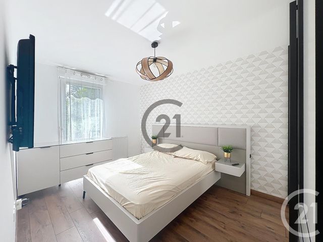 Appartement F3 à louer - 3 pièces - 57.19 m2 - LE MEE SUR SEINE - 77 - ILE-DE-FRANCE - Century 21 Cerim