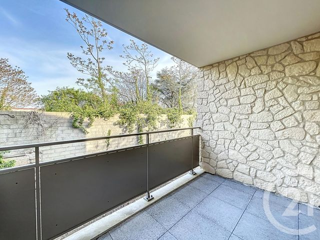 Appartement F2 à louer - 2 pièces - 40.25 m2 - DAMMARIE LES LYS - 77 - ILE-DE-FRANCE - Century 21 Cerim