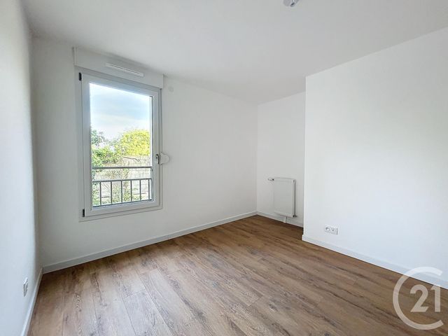 Appartement F2 à louer - 2 pièces - 40.25 m2 - DAMMARIE LES LYS - 77 - ILE-DE-FRANCE - Century 21 Cerim