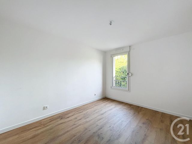 Appartement F2 à louer - 2 pièces - 40.25 m2 - DAMMARIE LES LYS - 77 - ILE-DE-FRANCE - Century 21 Cerim