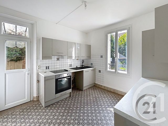 maison à vendre - 8 pièces - 173.4 m2 - DAMMARIE LES LYS - 77 - ILE-DE-FRANCE - Century 21 Cerim