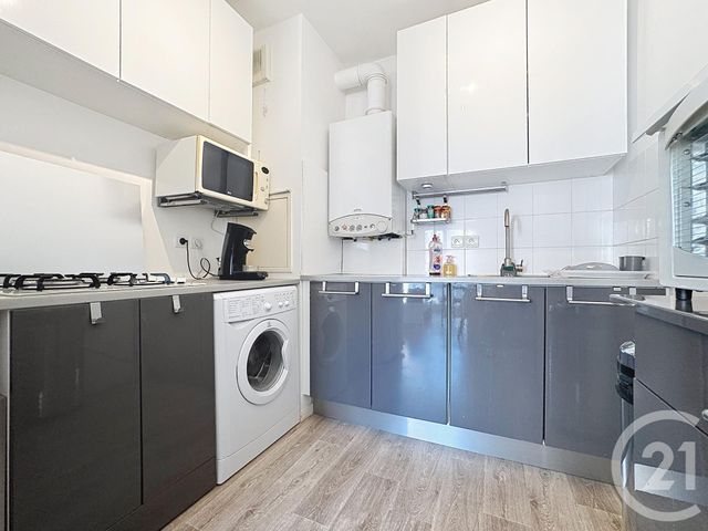 Appartement à vendre - 2 pièces - 41.49 m2 - DAMMARIE LES LYS - 77 - ILE-DE-FRANCE - Century 21 Cerim