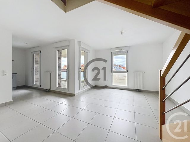 Appartement F3 à louer - 3 pièces - 59.2 m2 - MELUN - 77 - ILE-DE-FRANCE - Century 21 Cerim