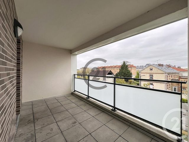 Appartement F3 à louer - 3 pièces - 59.2 m2 - MELUN - 77 - ILE-DE-FRANCE - Century 21 Cerim
