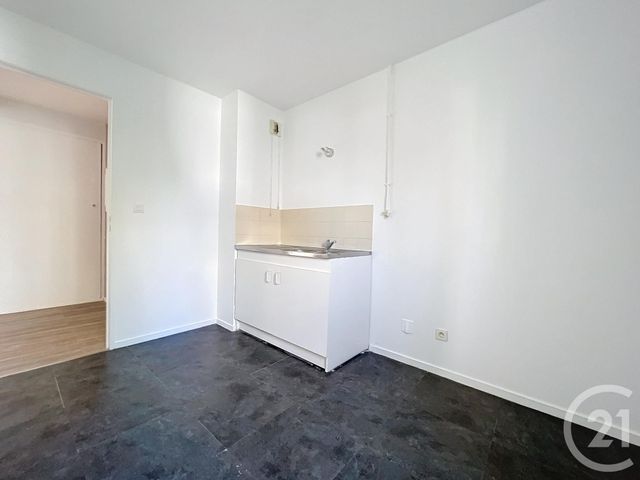 Appartement à louer - 3 pièces - 68.26 m2 - MELUN - 77 - ILE-DE-FRANCE - Century 21 Cerim