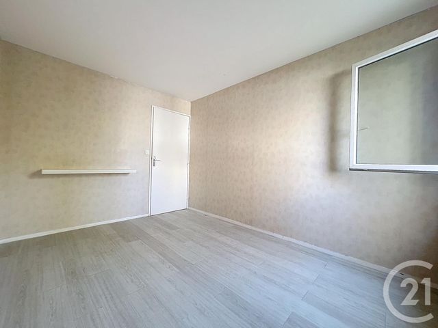 Appartement à louer - 3 pièces - 68.26 m2 - MELUN - 77 - ILE-DE-FRANCE - Century 21 Cerim
