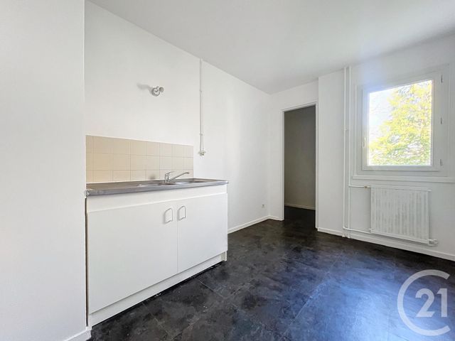 Appartement à louer - 3 pièces - 68.26 m2 - MELUN - 77 - ILE-DE-FRANCE - Century 21 Cerim