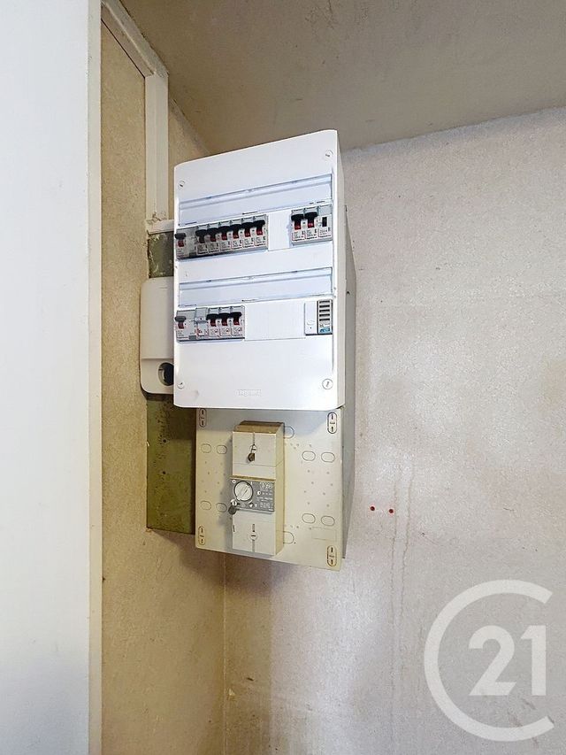 Appartement F2 à vendre - 2 pièces - 34.37 m2 - MELUN - 77 - ILE-DE-FRANCE - Century 21 Cerim