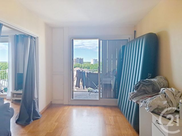 Appartement F4 à vendre - 4 pièces - 77.03 m2 - MELUN - 77 - ILE-DE-FRANCE - Century 21 Cerim