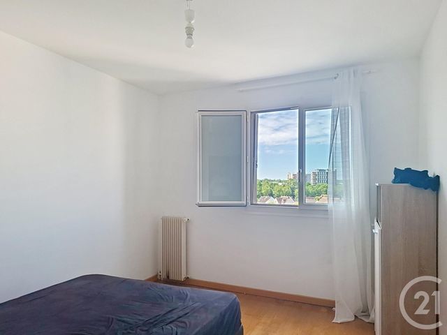 Appartement F4 à vendre - 4 pièces - 77.03 m2 - MELUN - 77 - ILE-DE-FRANCE - Century 21 Cerim