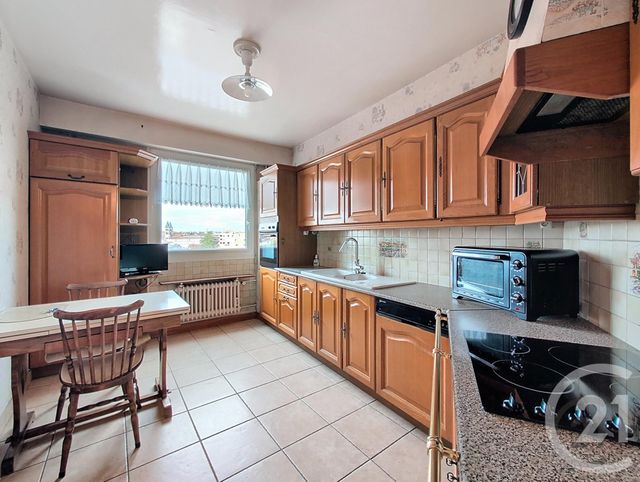 Appartement F3 à vendre - 3 pièces - 90.01 m2 - MELUN - 77 - ILE-DE-FRANCE - Century 21 Cerim