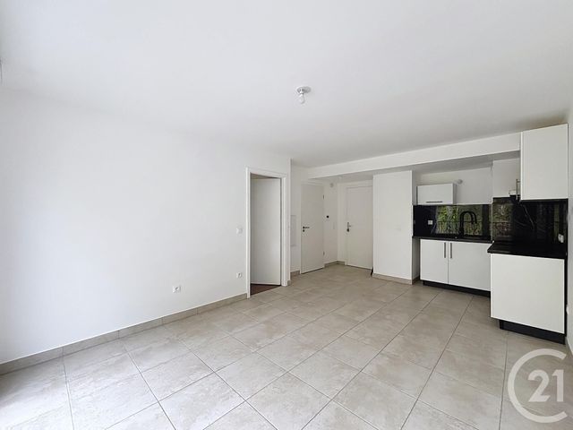 Appartement F2 à louer - 2 pièces - 37.85 m2 - LE MEE SUR SEINE - 77 - ILE-DE-FRANCE - Century 21 Cerim