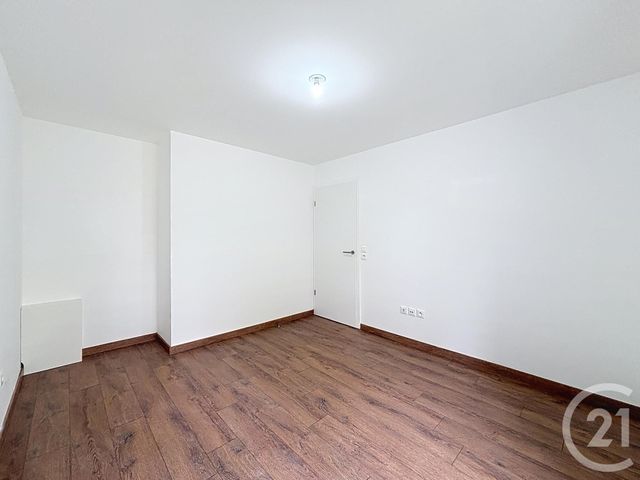 Appartement F2 à louer - 2 pièces - 37.85 m2 - LE MEE SUR SEINE - 77 - ILE-DE-FRANCE - Century 21 Cerim