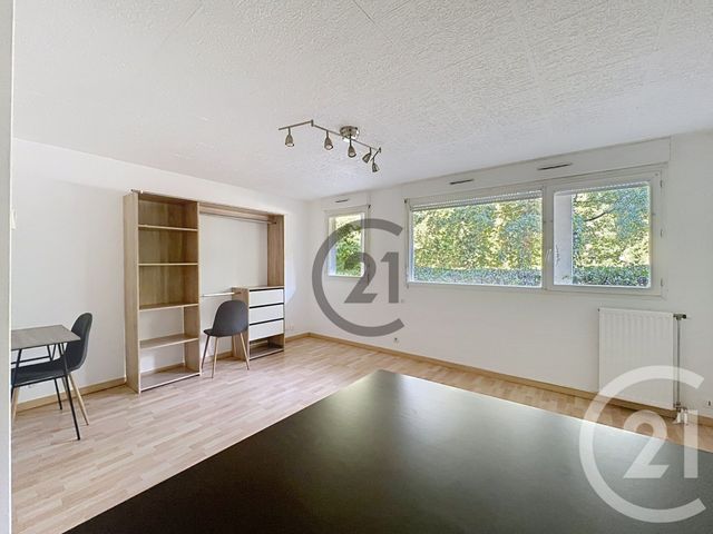 Appartement F1 à louer - 1 pièce - 30.8 m2 - SAVIGNY LE TEMPLE - 77 - ILE-DE-FRANCE - Century 21 Cerim