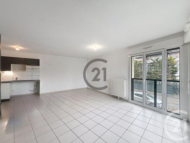 Appartement F3 à louer - 3 pièces - 63.0 m2 - DAMMARIE LES LYS - 77 - ILE-DE-FRANCE - Century 21 Cerim