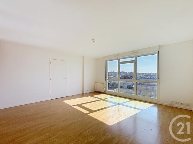 Appartement F3 à louer - 3 pièces - 72.72 m2 - MELUN - 77 - ILE-DE-FRANCE - Century 21 Cerim