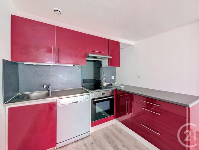 Appartement F3 à vendre - 3 pièces - 56.0 m2 - MELUN - 77 - ILE-DE-FRANCE - Century 21 Cerim