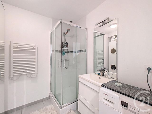 Appartement F3 à vendre - 3 pièces - 56.0 m2 - MELUN - 77 - ILE-DE-FRANCE - Century 21 Cerim