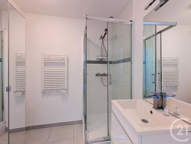 Appartement F3 à vendre - 3 pièces - 56.0 m2 - MELUN - 77 - ILE-DE-FRANCE - Century 21 Cerim