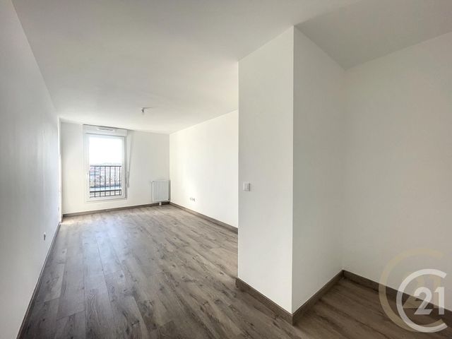 Appartement F4 à louer - 3 pièces - 78.1 m2 - LE MEE SUR SEINE - 77 - ILE-DE-FRANCE - Century 21 Cerim