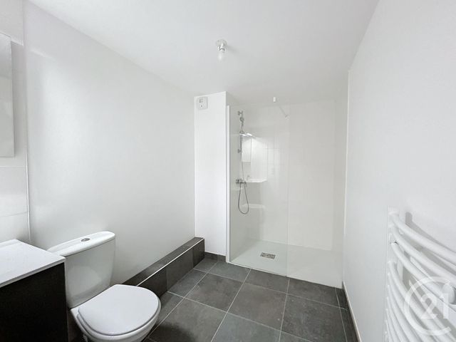 Appartement F2 à louer - 2 pièces - 41.5 m2 - DAMMARIE LES LYS - 77 - ILE-DE-FRANCE - Century 21 Cerim