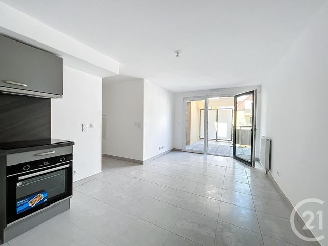 Appartement F2 à louer - 2 pièces - 41.5 m2 - DAMMARIE LES LYS - 77 - ILE-DE-FRANCE - Century 21 Cerim
