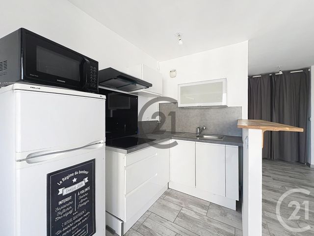 Appartement F1 à louer - 1 pièce - 28.58 m2 - LE MEE SUR SEINE - 77 - ILE-DE-FRANCE - Century 21 Cerim
