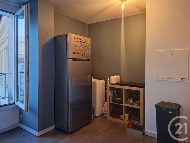 Appartement à vendre - 2 pièces - 46.75 m2 - MELUN - 77 - ILE-DE-FRANCE - Century 21 Cerim