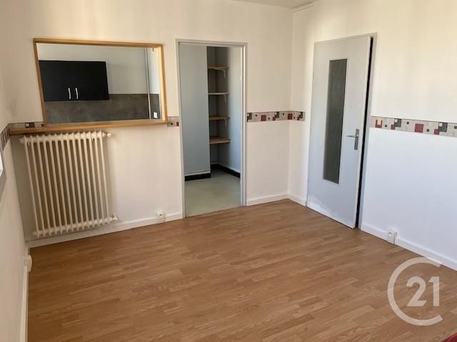 Appartement F1 à vendre - 1 pièce - 29.74 m2 - MELUN - 77 - ILE-DE-FRANCE - Century 21 Cerim