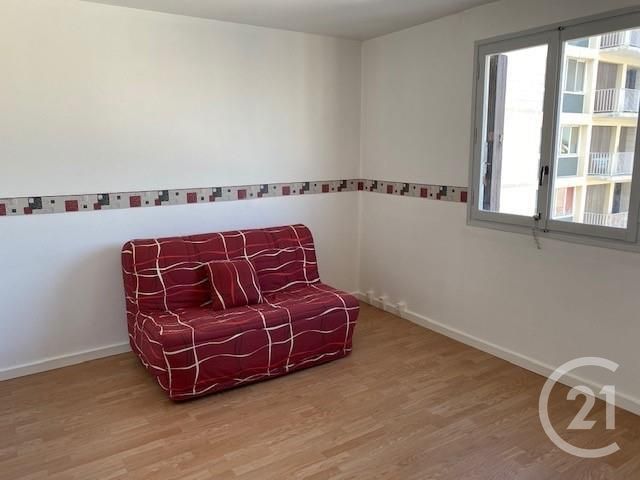 Appartement F1 à vendre - 1 pièce - 29.74 m2 - MELUN - 77 - ILE-DE-FRANCE - Century 21 Cerim