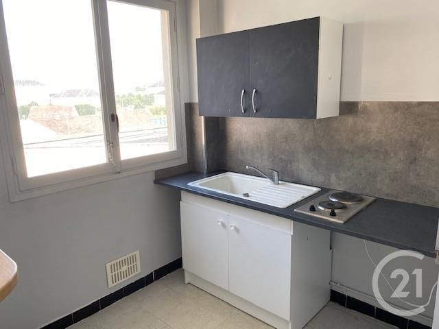 Appartement F1 à vendre - 1 pièce - 29.74 m2 - MELUN - 77 - ILE-DE-FRANCE - Century 21 Cerim