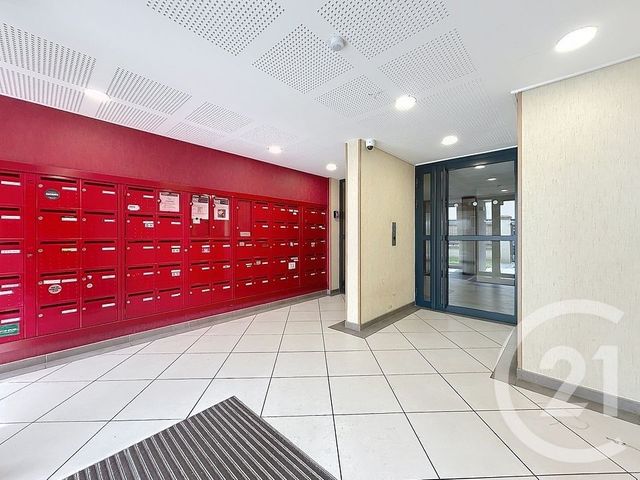 Appartement F3 à vendre - 3 pièces - 59.19 m2 - MELUN - 77 - ILE-DE-FRANCE - Century 21 Cerim