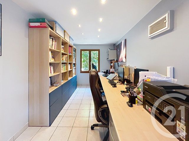 maison à vendre - 6 pièces - 139.21 m2 - VAUX LE PENIL - 77 - ILE-DE-FRANCE - Century 21 Cerim
