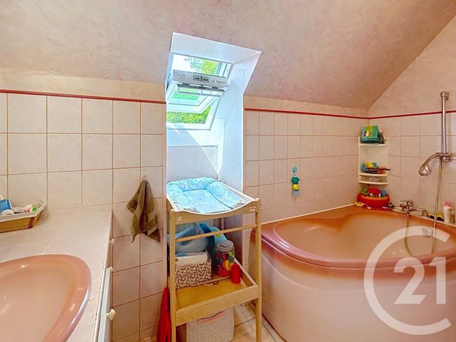 maison à vendre - 6 pièces - 139.21 m2 - VAUX LE PENIL - 77 - ILE-DE-FRANCE - Century 21 Cerim