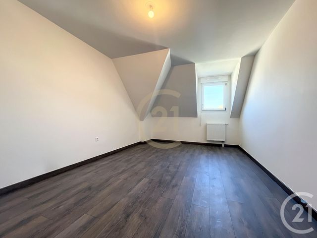 Appartement F3 à louer - 3 pièces - 66.05 m2 - DAMMARIE LES LYS - 77 - ILE-DE-FRANCE - Century 21 Cerim