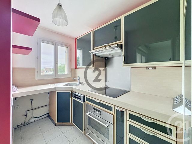 Appartement F3 à louer - 3 pièces - 61.38 m2 - MELUN - 77 - ILE-DE-FRANCE - Century 21 Cerim