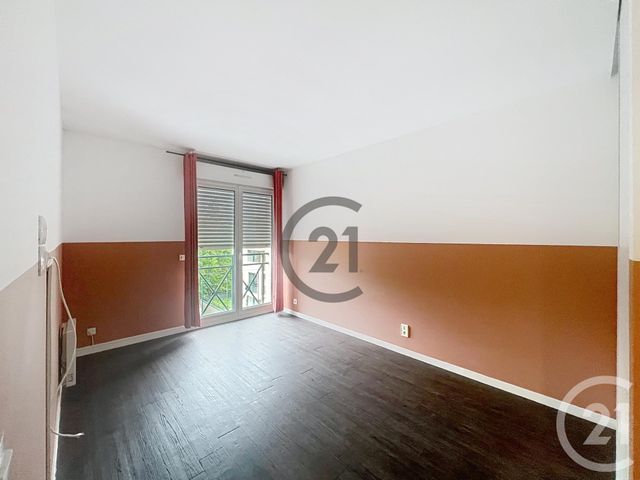 Appartement F3 à louer - 3 pièces - 61.38 m2 - MELUN - 77 - ILE-DE-FRANCE - Century 21 Cerim