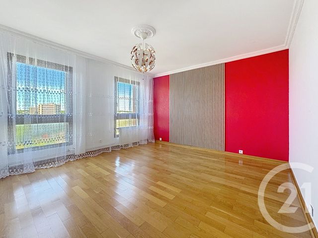Appartement à louer - 3 pièces - 95.86 m2 - LE MEE SUR SEINE - 77 - ILE-DE-FRANCE - Century 21 Cerim
