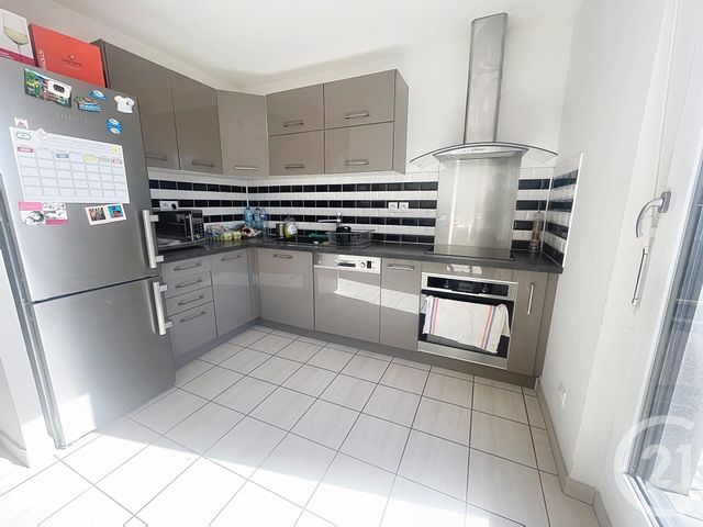 Appartement F3 à vendre - 3 pièces - 70.64 m2 - MELUN - 77 - ILE-DE-FRANCE - Century 21 Cerim