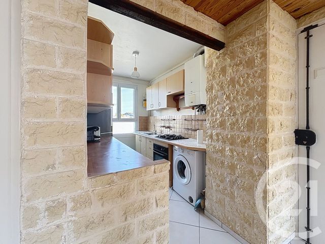 Appartement F3 à louer - 3 pièces - 52.34 m2 - MELUN - 77 - ILE-DE-FRANCE - Century 21 Cerim