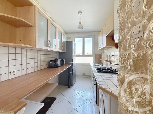 Appartement F3 à louer - 3 pièces - 52.34 m2 - MELUN - 77 - ILE-DE-FRANCE - Century 21 Cerim