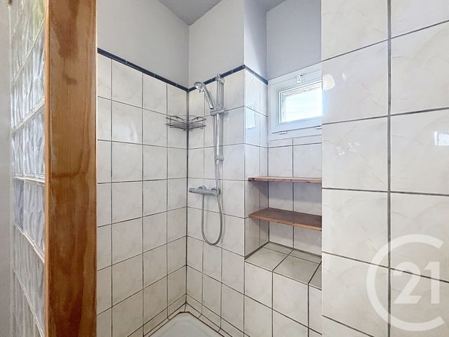 Appartement F3 à louer - 3 pièces - 52.34 m2 - MELUN - 77 - ILE-DE-FRANCE - Century 21 Cerim