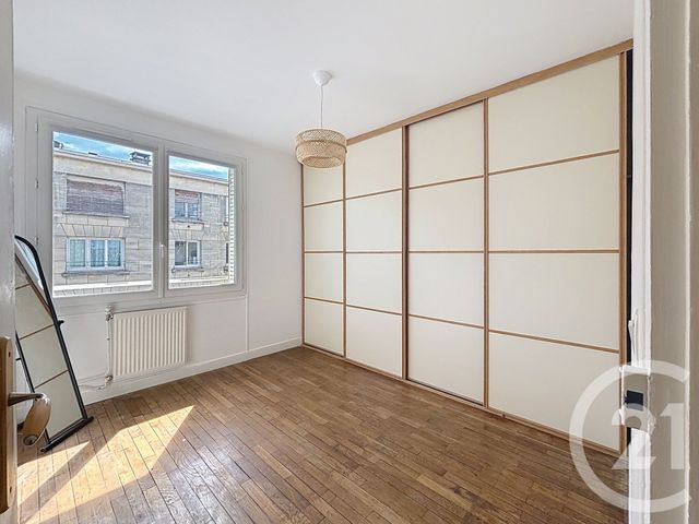 Appartement F3 à louer - 3 pièces - 52.34 m2 - MELUN - 77 - ILE-DE-FRANCE - Century 21 Cerim