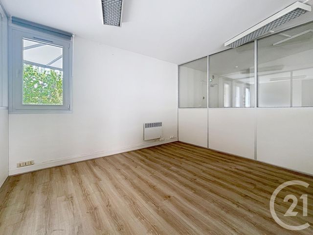 Appartement F4 à vendre - 5 pièces - 83.76 m2 - MELUN - 77 - ILE-DE-FRANCE - Century 21 Cerim