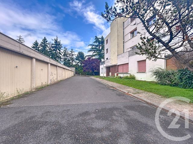 Appartement F3 à vendre - 3 pièces - 59.85 m2 - MELUN - 77 - ILE-DE-FRANCE - Century 21 Cerim