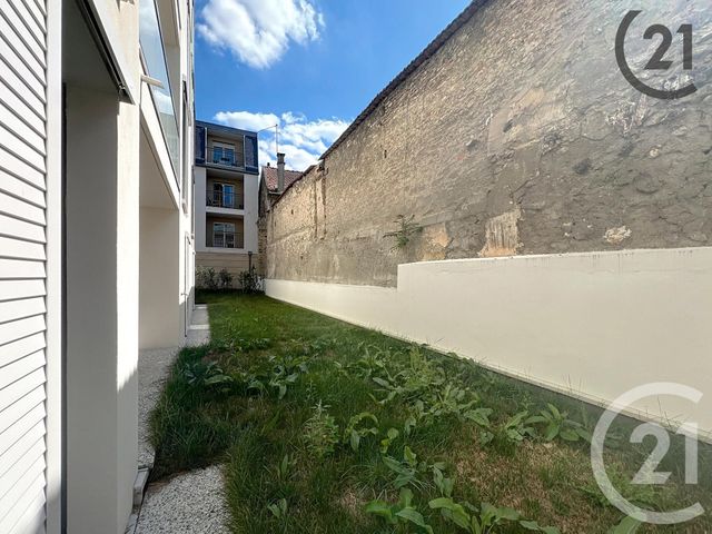 Appartement F4 à louer - 4 pièces - 83.6 m2 - MELUN - 77 - ILE-DE-FRANCE - Century 21 Cerim