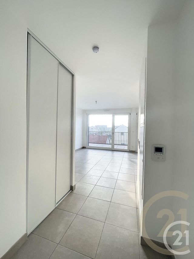 Appartement F3 à louer - 3 pièces - 60.85 m2 - RUBELLES - 77 - ILE-DE-FRANCE - Century 21 Cerim