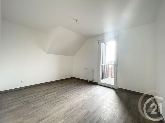 Appartement F3 à louer - 3 pièces - 60.85 m2 - RUBELLES - 77 - ILE-DE-FRANCE - Century 21 Cerim